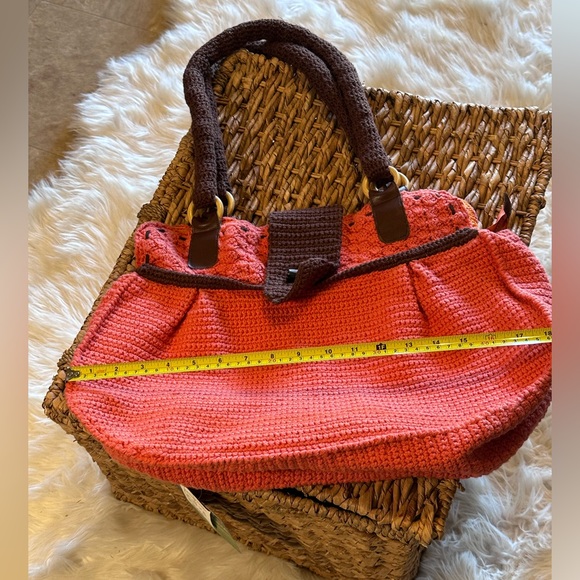 Beautiful Hand Knitted Purse - Picture 9 of 12